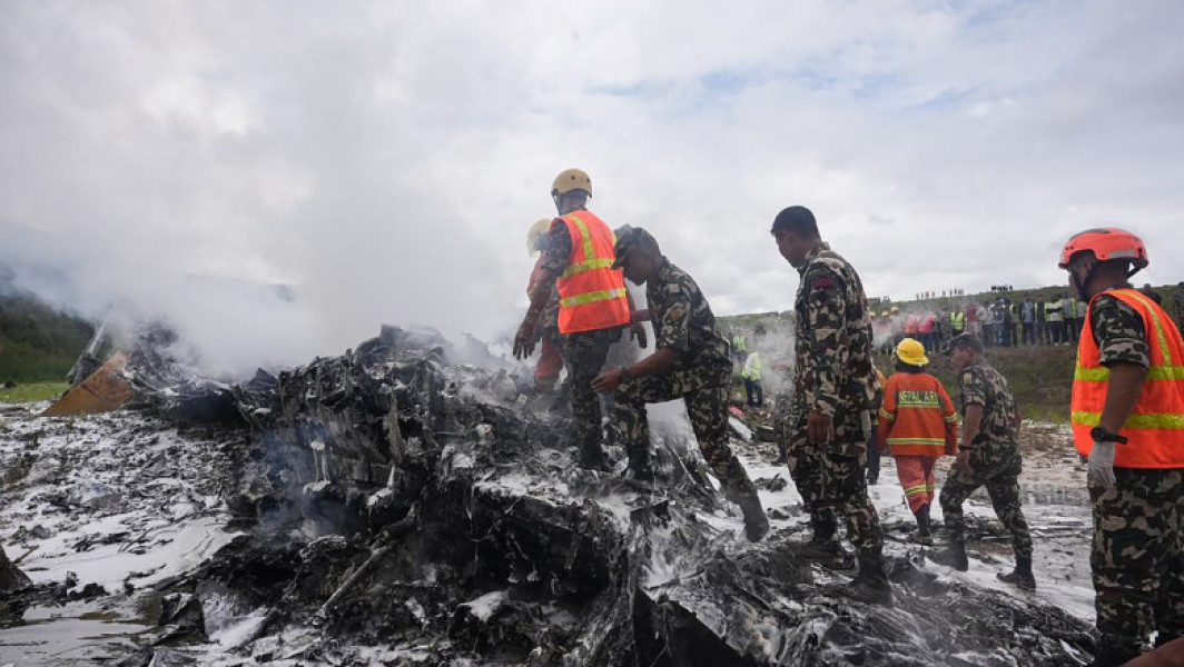 Pilotul avionului prăbușit în Nepal a supraviețuit