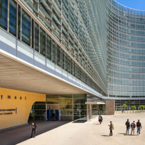 Comisia Europeană așteaptă răspuns din partea Ungariei privind vizele pentru cetățenii ruși și belaruși
