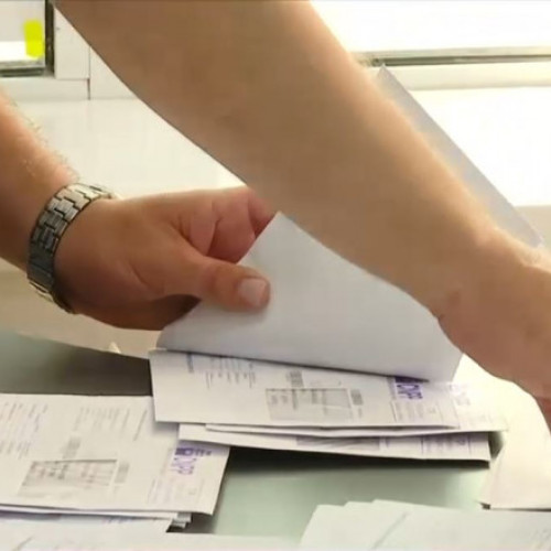 Decizii de recalculare a pensiilor, suspendate în județul Alba din cauza unor posibile erori