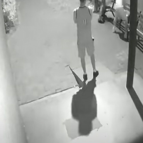 Patru tineri fură o bancă dintr-un cartier din Bacău