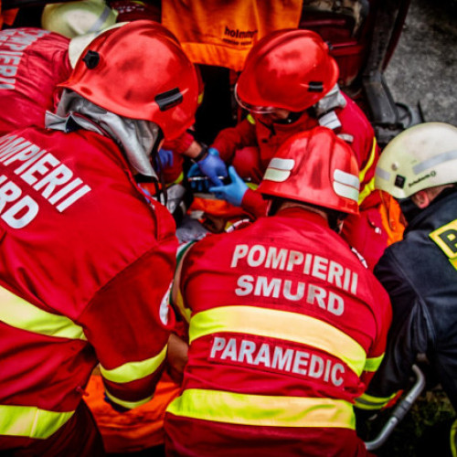 Accident grav în Suceava: două persoane decedate și opt răniți