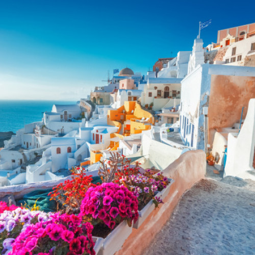 Santorini se confruntă cu provocările supraturismului