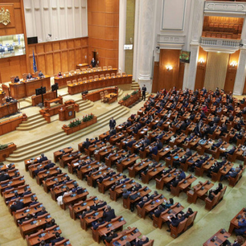 Camera Deputatilor si Senatul deschid a doua sesiune ordinara a anului
