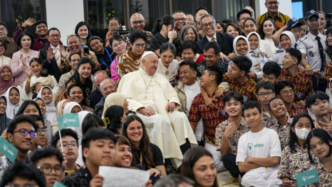 Papa Francisc îndeamnă la dialog inter-religios în Indonezia