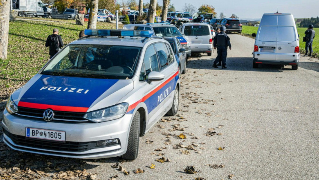 Operațiune masivă a poliției în nordul Austriei: Căutări intense pentru un bărbat înarmat