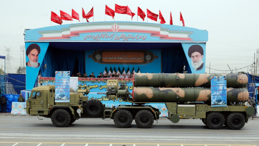Atacul Israelului asupra sistemelor S-300 din Iran: implicații și reacții
