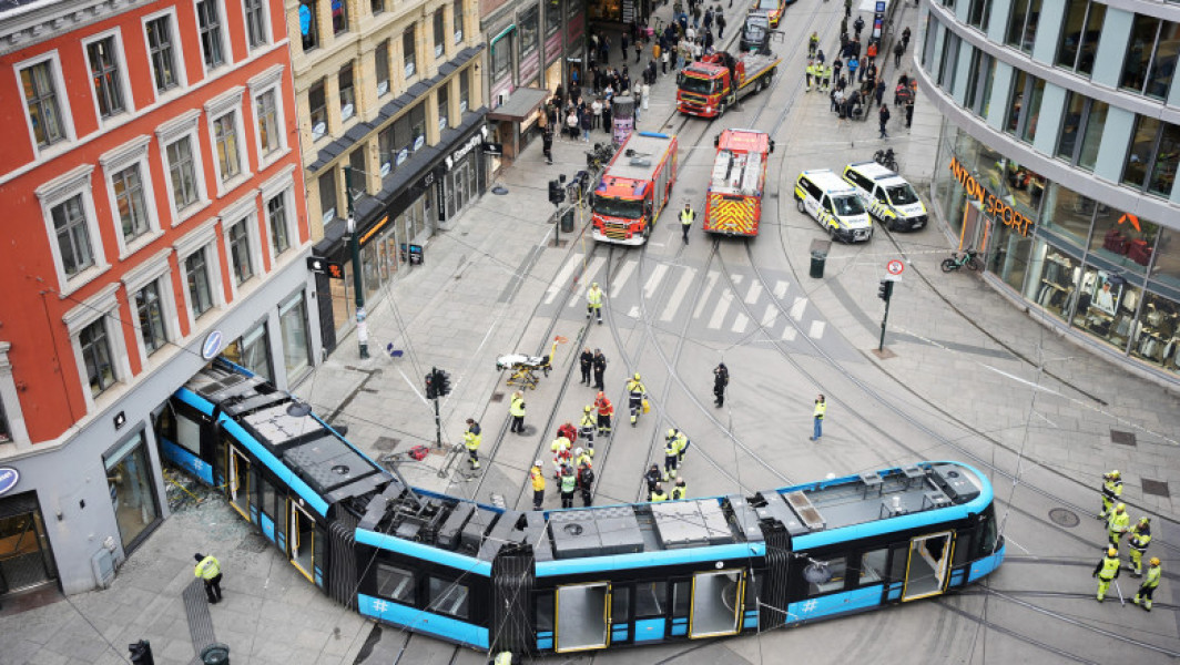 Tramvai deraiat în Oslo: Răniți și daune materiale
