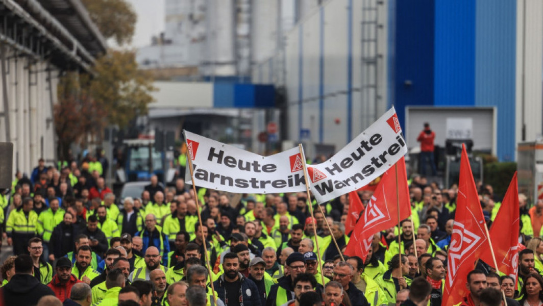 Peste o sută de companii din Germania afectate de greva IG Metall