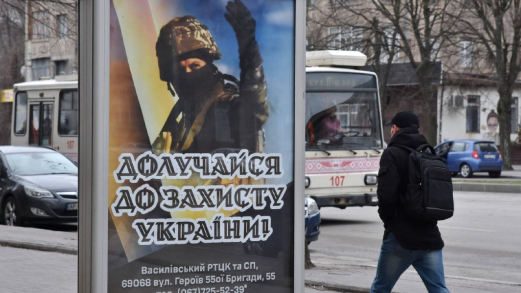 Continuarea ofensivelor ruse în estul Ucrainei determină mobilizarea suplimentară a soldaților ucraineni