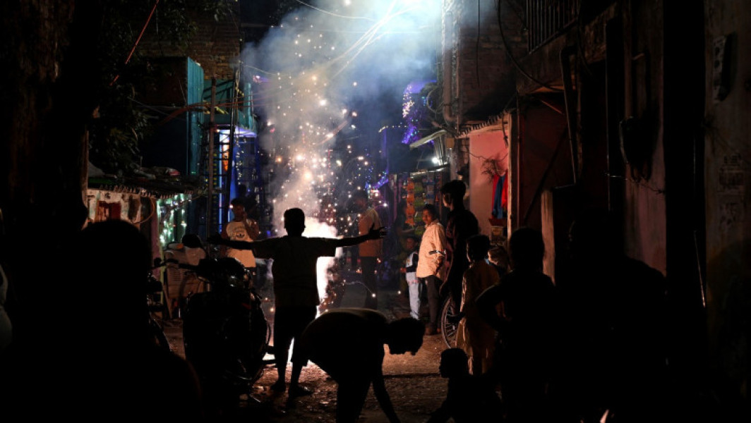 New Delhi, capitala Indiei, acoperită de smog toxic în timpul sărbătorii Diwali
