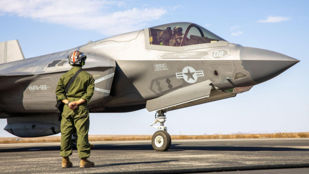 Eroare de pilotaj și defectiuni tehnice în prăbușirea avionului F-35