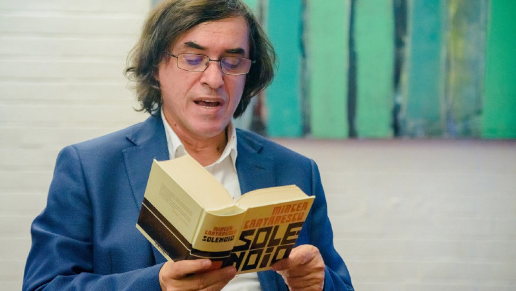 Trupa de rock alternativ "Solenoide" din Peru, lansare de album dedicat scriitorului Mircea Cartarescu