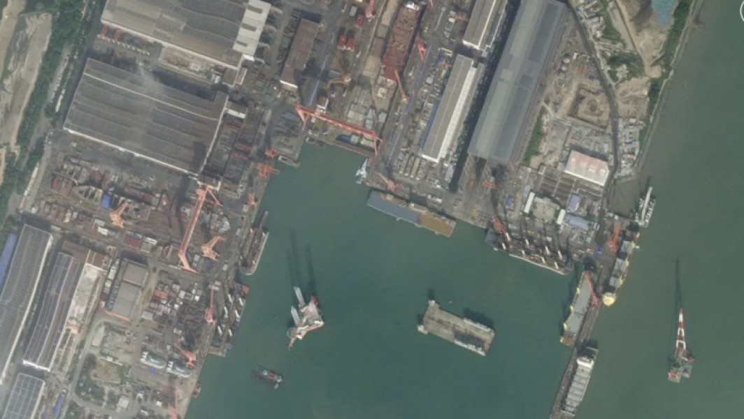 China a construit un portavion nou și neobișnuit