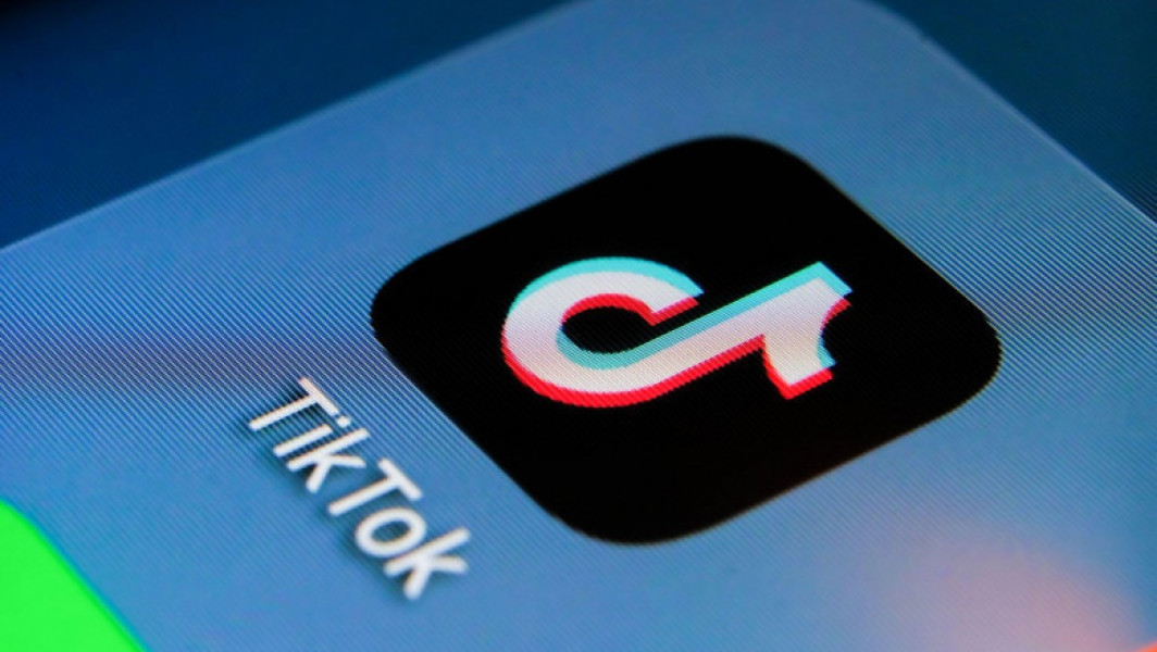 Mai multe familii din Franța dau în judecată TikTok pentru conținut violent