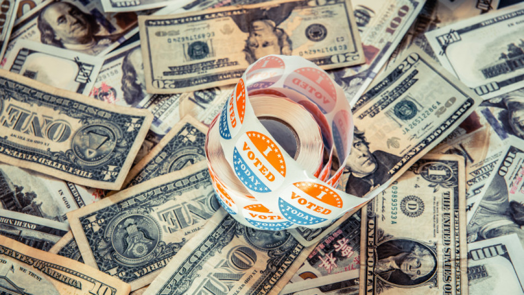 Cheltuieli record în campania prezidențială americană: miliardarii își susțin candidații