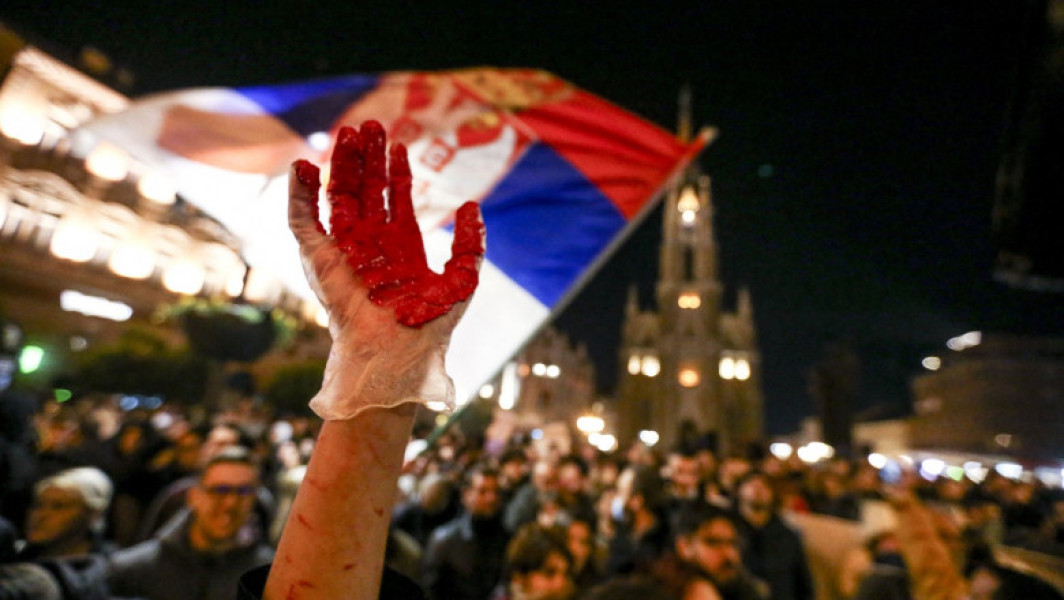 Proteste violente în Novi Sad, după prăbușirea acoperișului unei gări