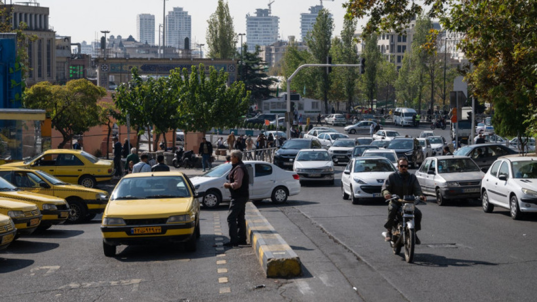 Iranul construiește un "tunel defensiv" în Teheran