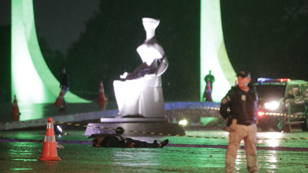 Explozie în Brasilia: Un bărbat înarmat cu explozibili a murit în încercarea de a ataca Curtea Supremă