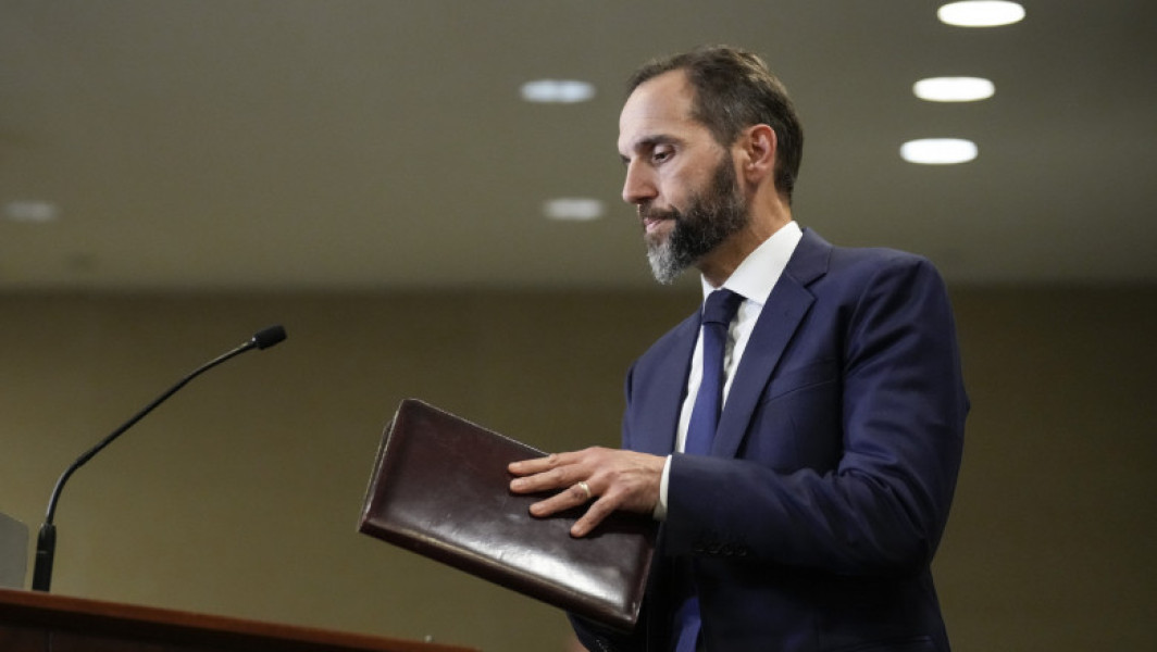 Suspendarea procedurii judiciare împotriva lui Donald Trump