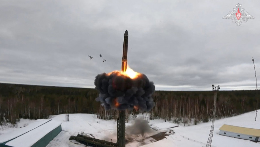 Rusia a lansat o rachetă balistică cu rază intermediară, nu una intercontinentală