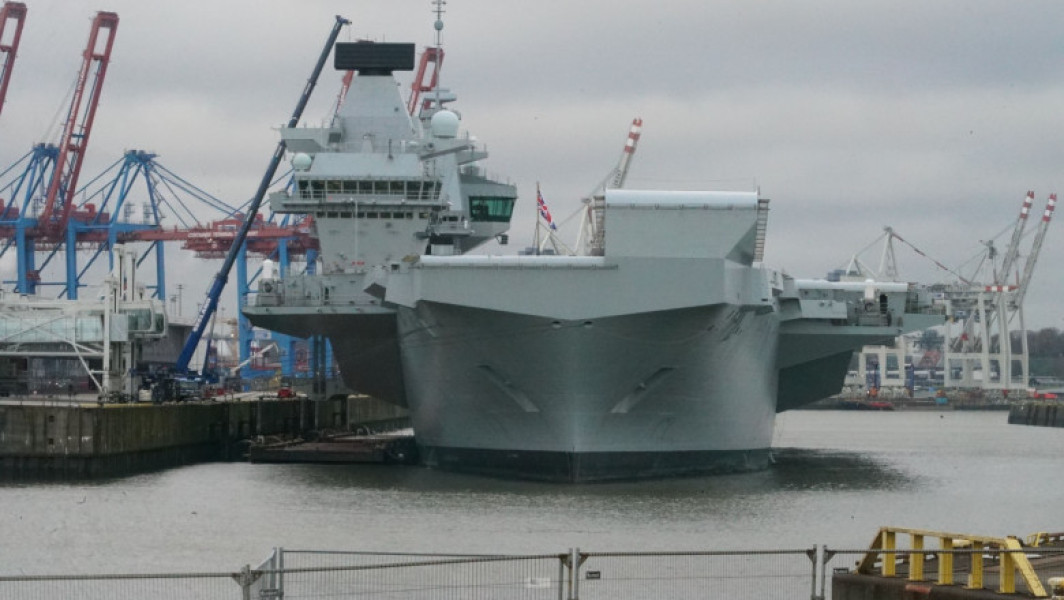 Dronă descoperită în portul Hamburg, Germania, în apropierea portavionului britanic HMS Queen Elizabeth