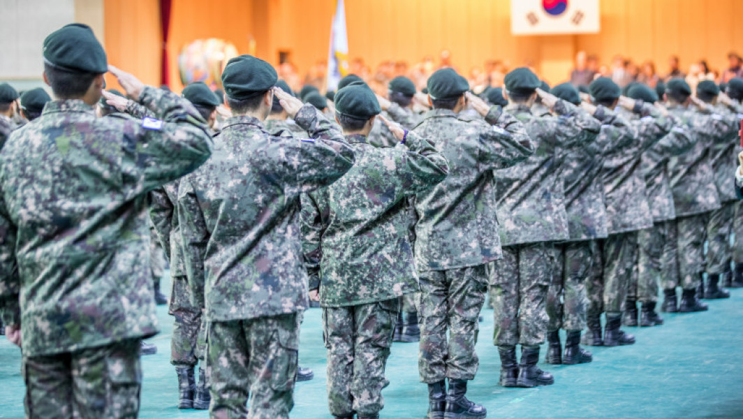 Tribunalul din Coreea de Sud condamnă un bărbat pentru tentativa de a evita serviciul militar