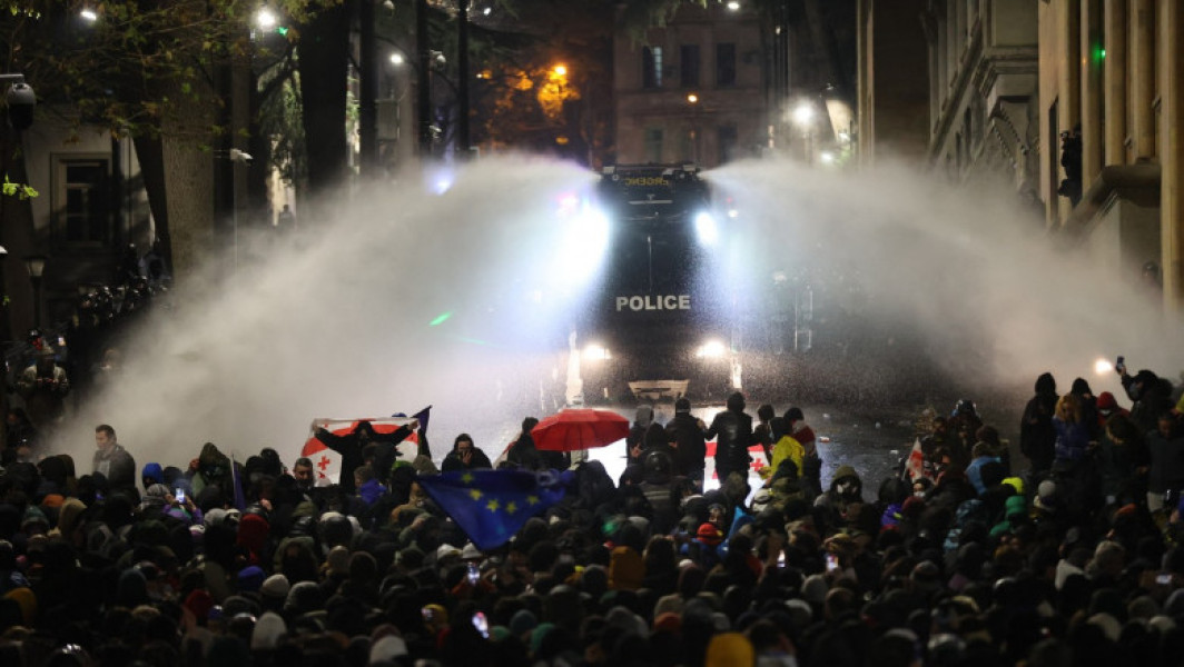 Statele Unite condamnă violența poliției în timpul manifestațiilor pro-europene din Georgia