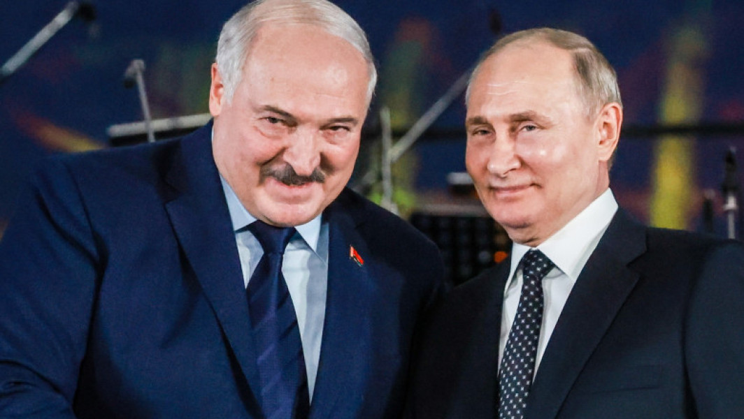 Putin și Lukasenko semnează un pact de securitate istoric