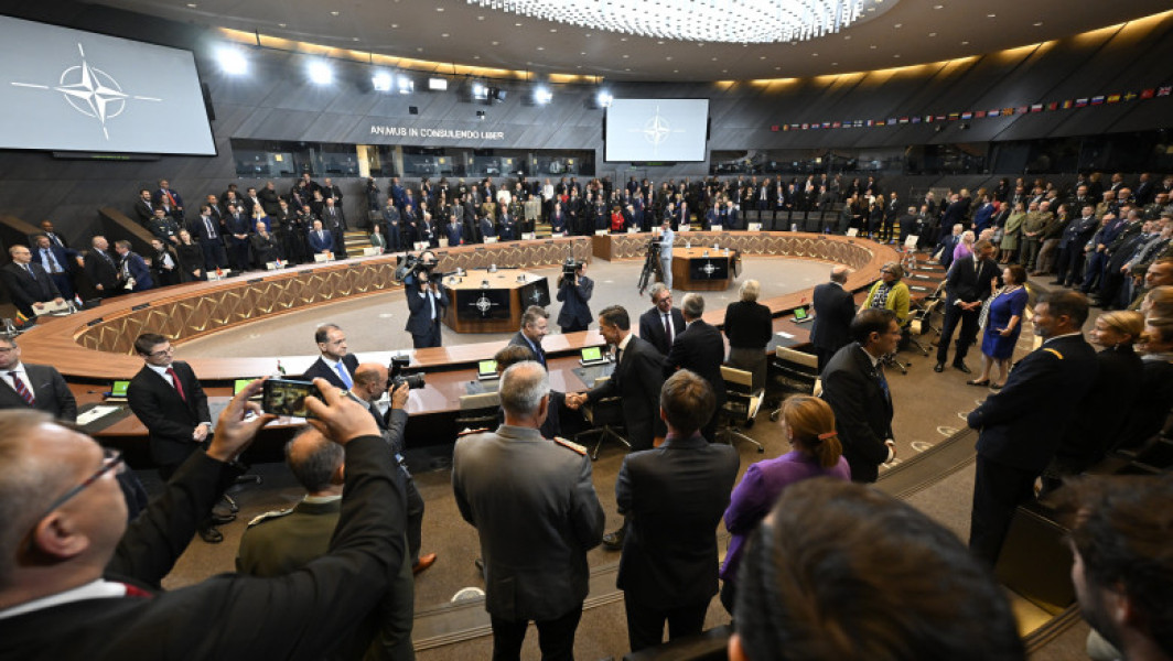 Miniștrii de externe NATO se întâlnesc la Bruxelles pentru a susține Ucraina