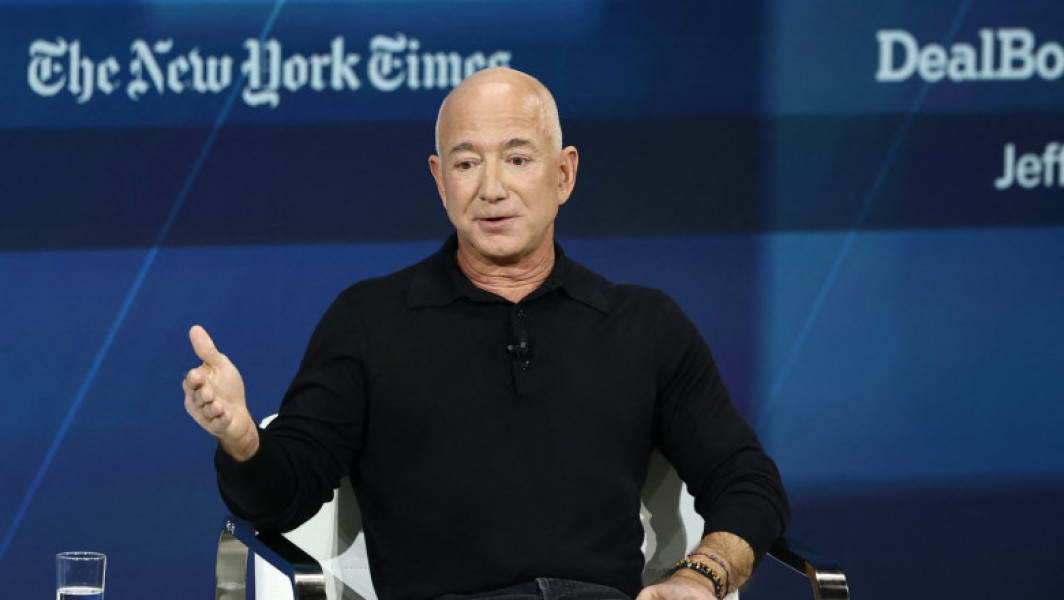 Jeff Bezos își exprimă speranțele pentru o colaborare mai bună cu Donald Trump