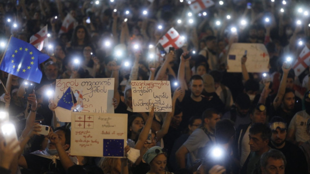 Olanda solicită Uniunii Europene suspendarea acordurilor de liberalizare a vizelor cu Georgia