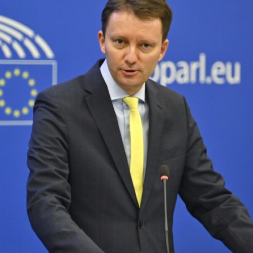 TikTok trebuie să păstreze dovezile legate de alegerile din România, anunță Europarlamentarul Siegfried Mureșan