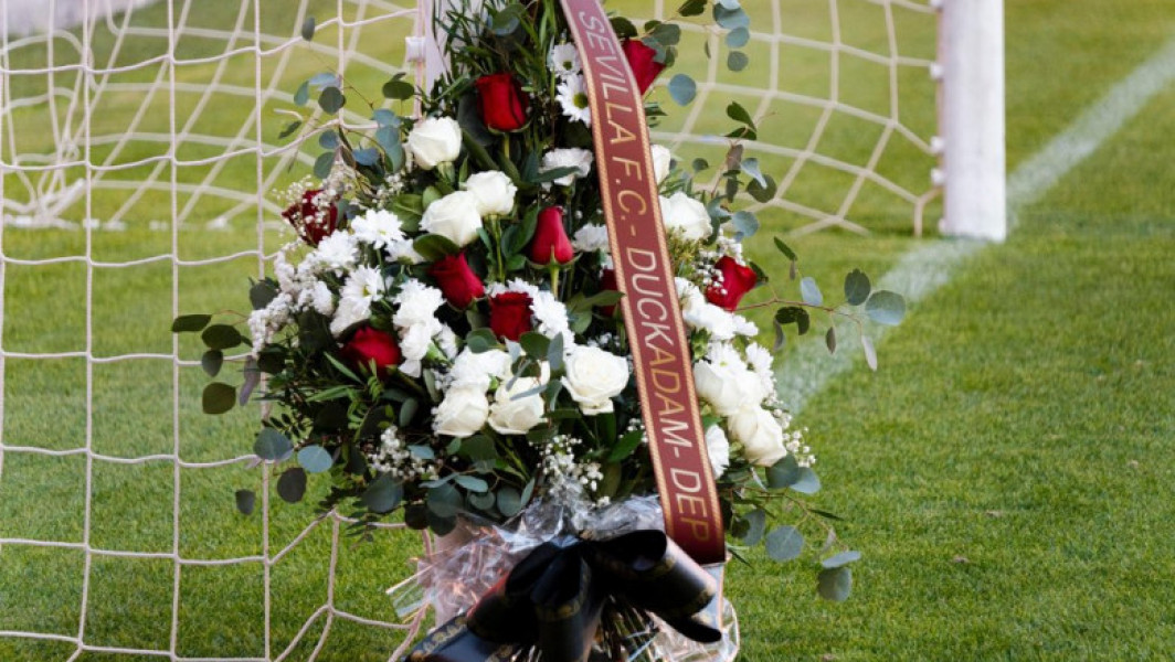 FC Sevilla omagiază pe Helmut Duckadam la stadionul Ramon Sanchez Pizjuan
