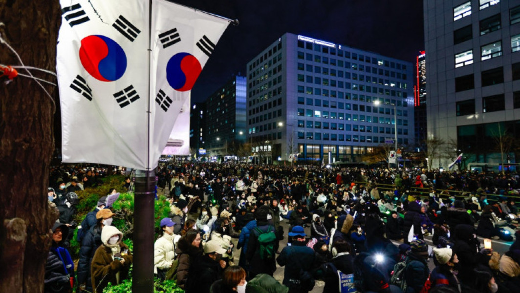 Mii de sud-coreeni cer demisia președintelui Yoon Suk Yeol