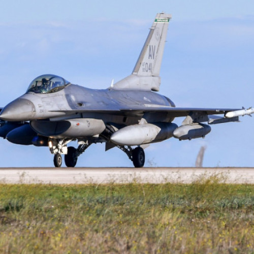 Ucraina primește al doilea lot de avioane F-16 din Danemarca