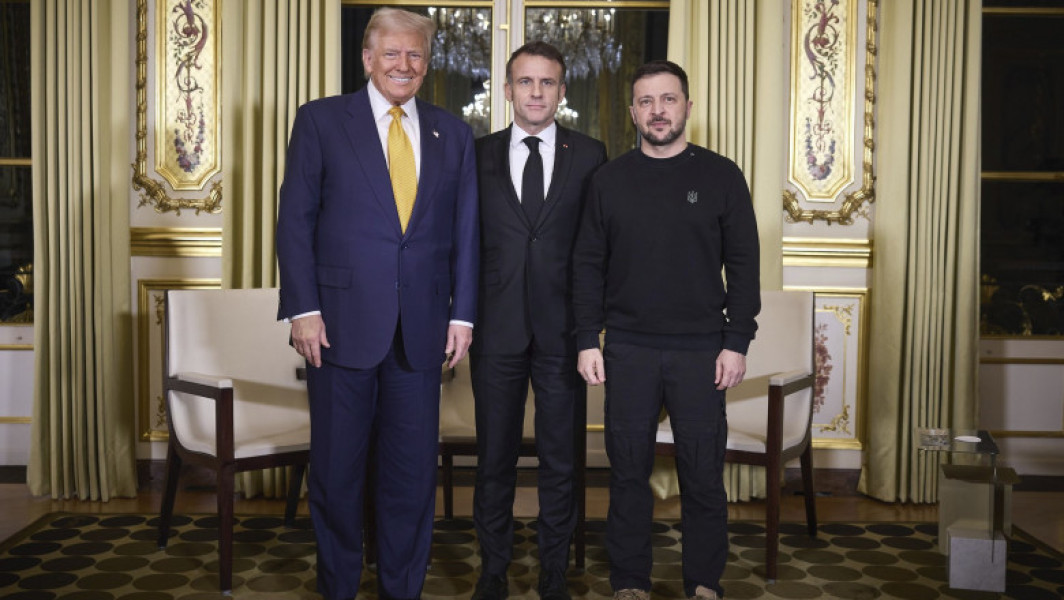 Întâlnire la Paris între Zelenski, Trump și Macron: Pacea cu Rusia trebuie să fie „justă”