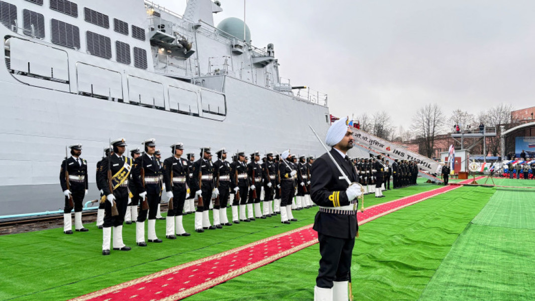 Ministrul indian al apărării asistă la lansarea fregatei INS Tushil în Rusia