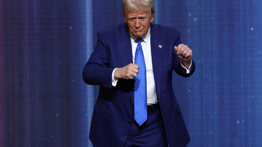 Donald Trump sărbătorește demisia directorului FBI