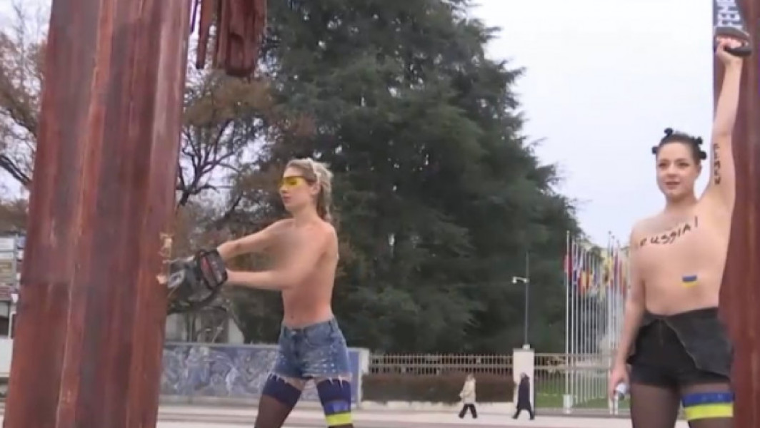 Protest topless la sediul Națiunilor Unite din Geneva