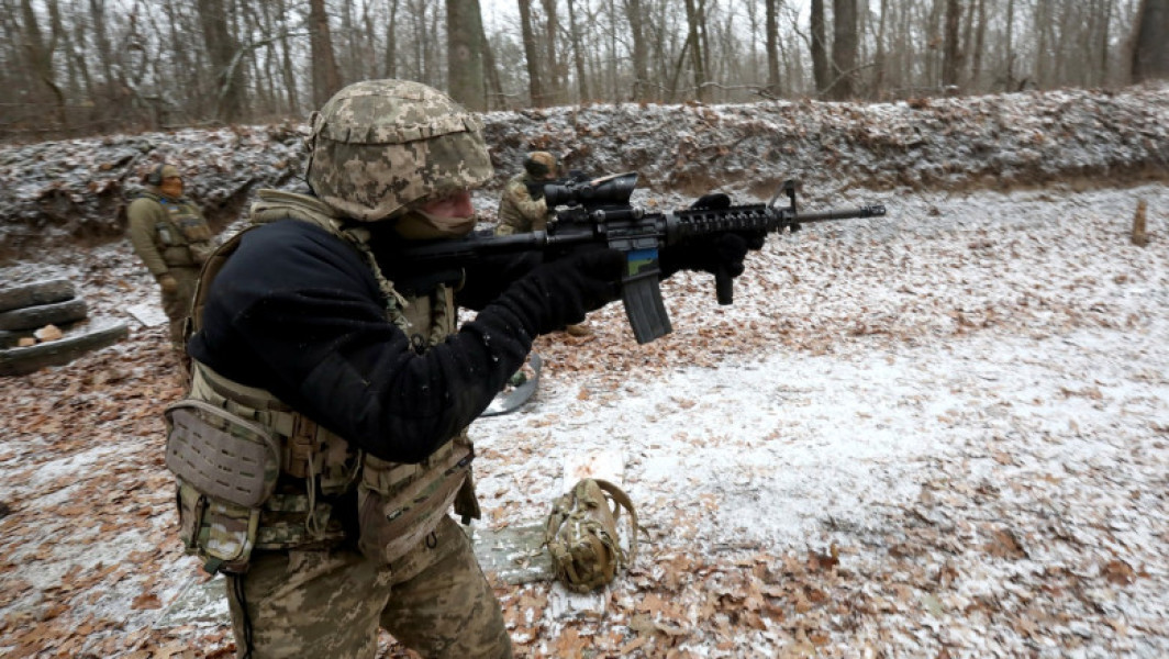 Ucraina propune modificarea legii pentru pregătirea militară a tinerilor