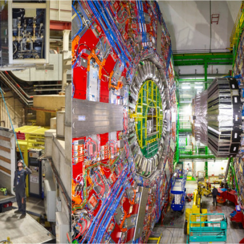 Cercetătorii de la Cern pregătesc transportul unui container de antimaterie prin Europa