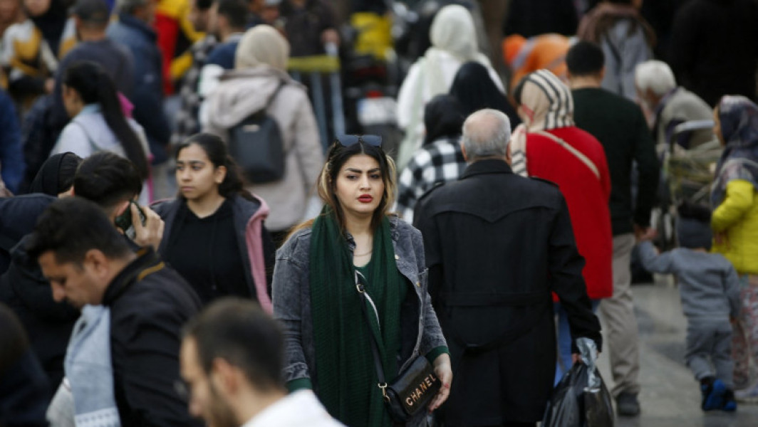 Președintele iranian suspendă legea privind cultura căsătoriei și hijabului