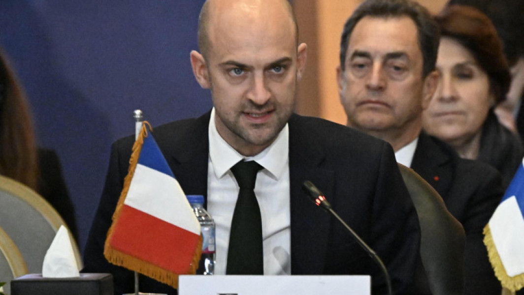 Rusia încearcă să manipuleze influencerii din Europa, inclusiv din Franța