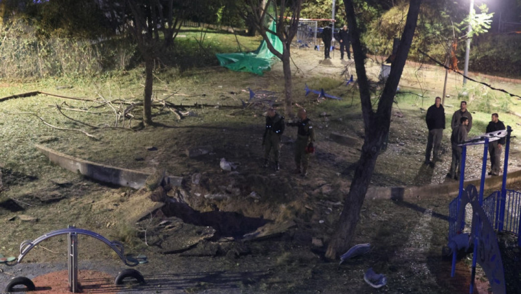 Racheta lansată din Yemen aterizează într-un parc din Israel, provocând răni