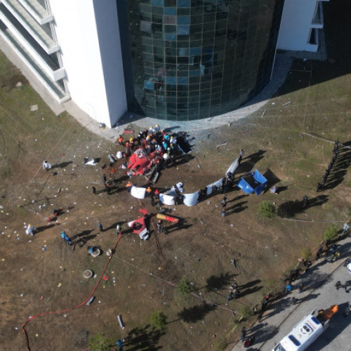 Un elicopter de salvare a lovit un spital din provincie, soldat cu victime