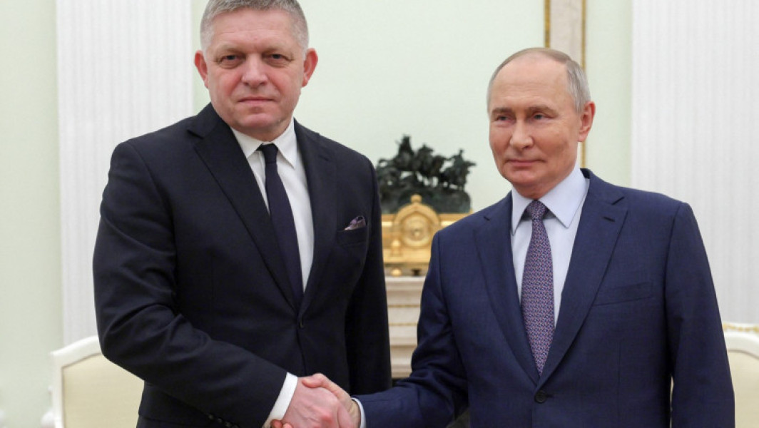 Vladimir Putin l-a întâmpinat la Kremlin pe premierul slovac Robert Fico