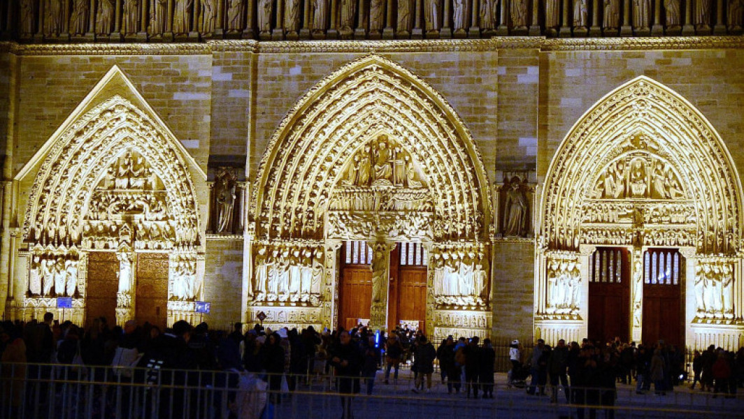 Catedrala Notre-Dame de Paris, din nou deschisă de Crăciun