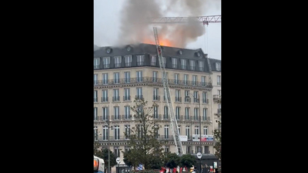 Incendiu la gara Saint-Lazare din Paris și evacuarea Turnului Eiffel