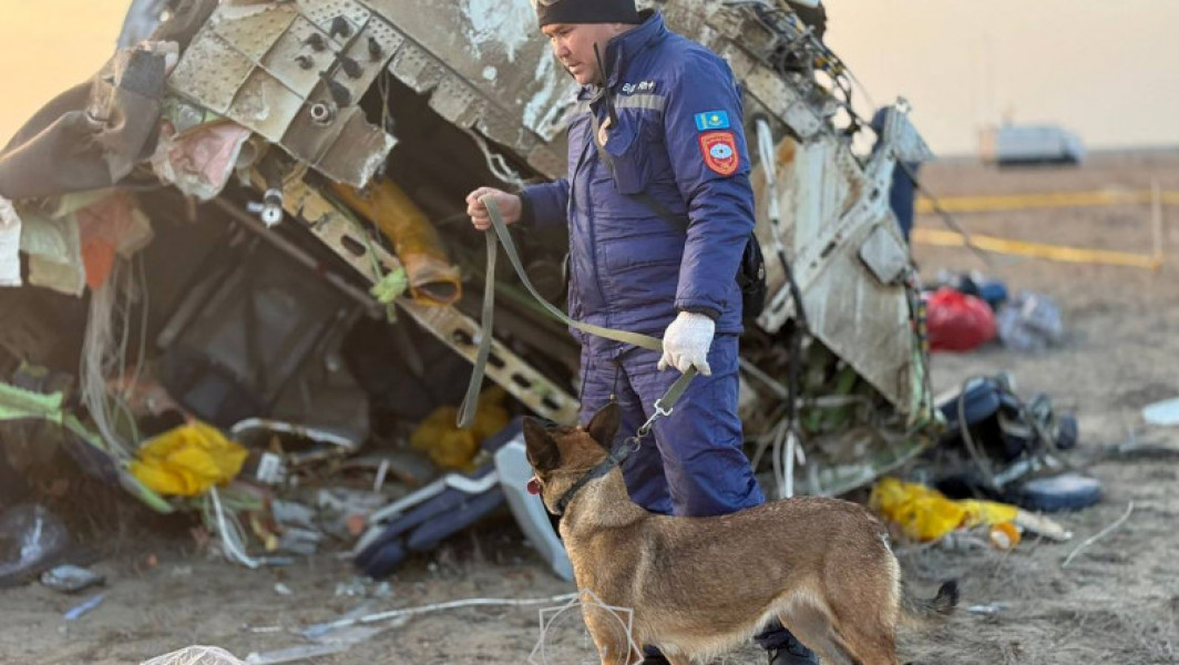 Rusia și Kazahstanul cer răbdare în investigarea prăbușirii avionului Azerbaidjan Airlines
