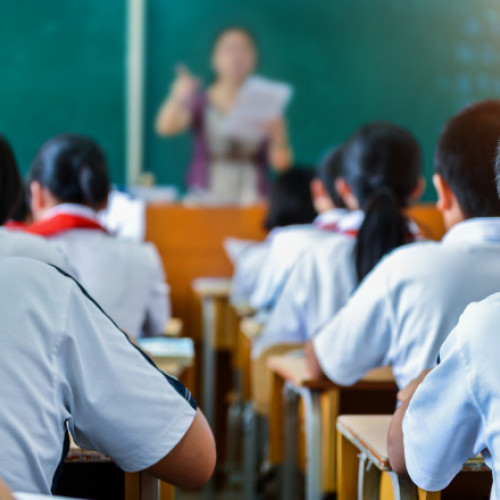 Doi adolescenți din China condamnați după uciderea unui coleg de clasă pentru bani
